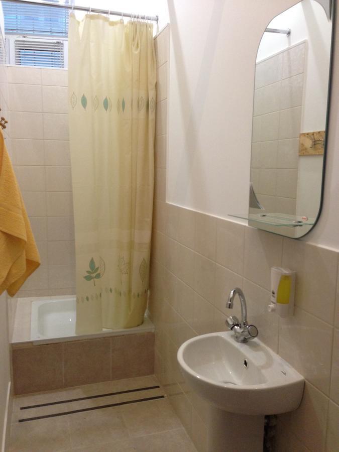 Hostel Smile-Dnepr Dnipro Ngoại thất bức ảnh